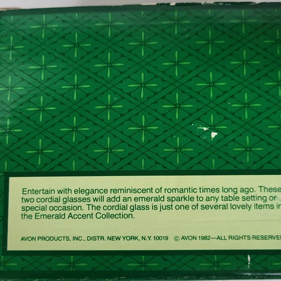 Avon Emerald Green Decanter & Cordial Glasses 5 Pc Set NIB - Picture 7 of 7
